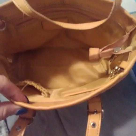 Purse - Picture 3 of 3